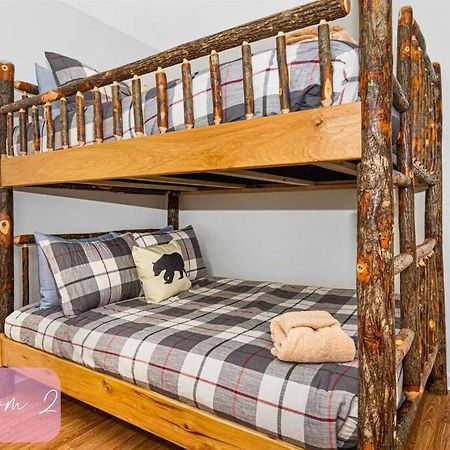Willow Trace: Family Retreat, Hot Tub, Gaming! ピジョンフォージ エクステリア 写真